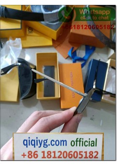 qiqiyg.com WhatsApp 8618120605182 Großhandel Mode Handtaschen Kleidung WJ113 | moncler2013happy yupoo qiqiyg.com Kontakt